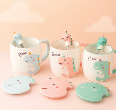 🦖 Taza Dinosaurio con Cuchara y Tapa – Modelos “Quiet”, “Smart” y “Cute”