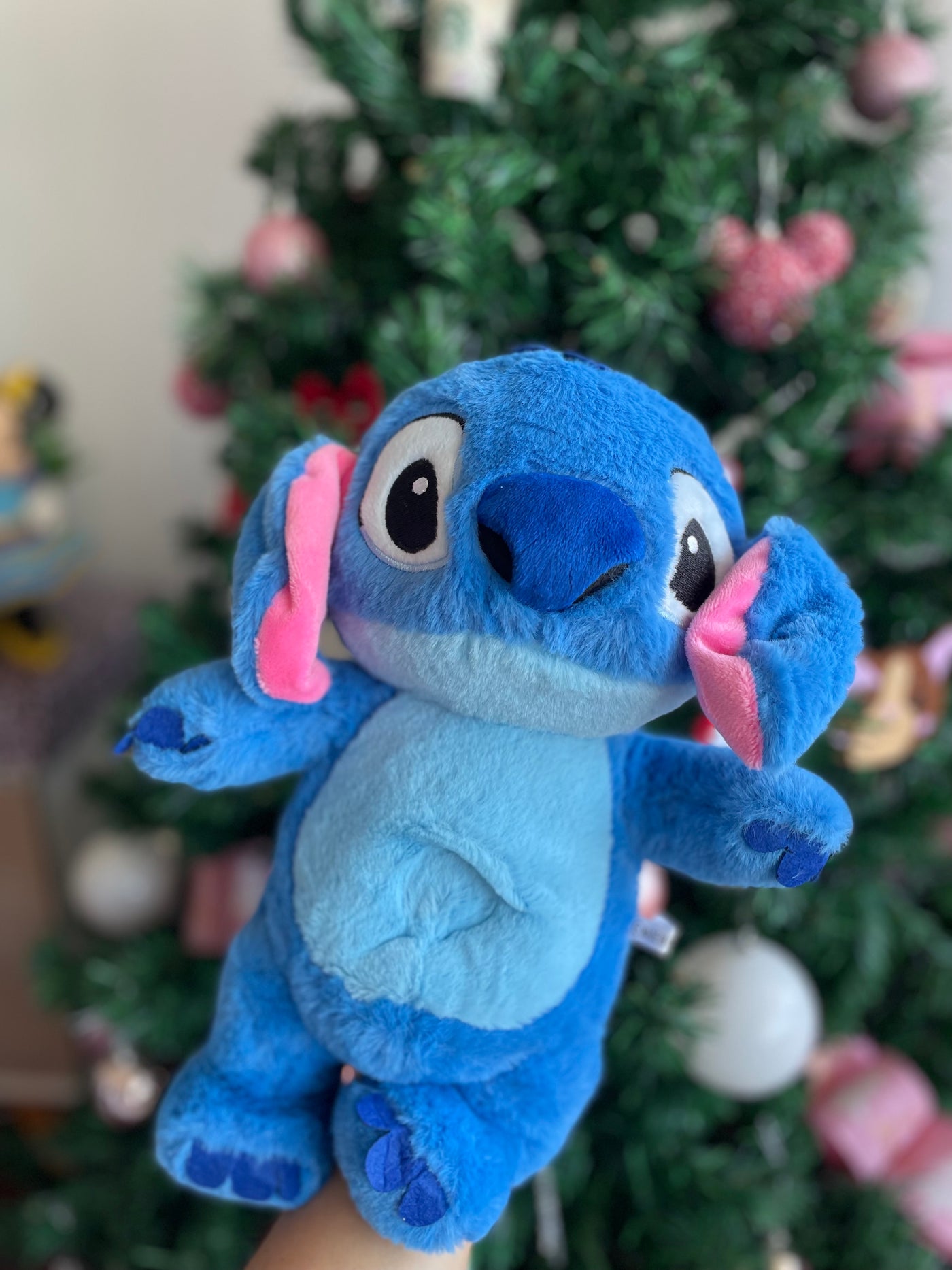 Peluche Stitch relajante