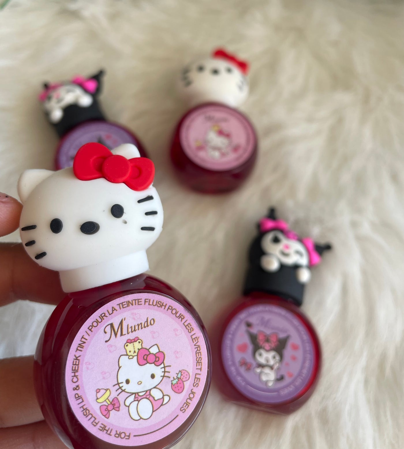 Tinta labial o rubor kuromi y hello Kitty